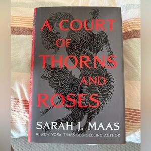 A Court of Thorns and Roses, Hardback